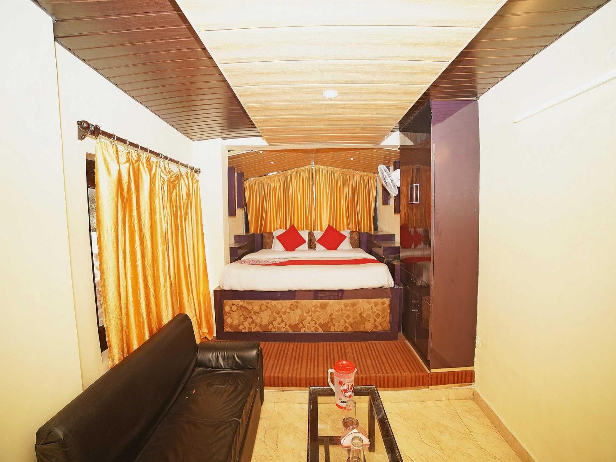 Oyo Flagship 8594 Golden Nest Hotel Nainital Exterior photo